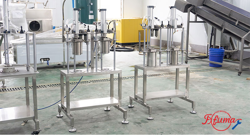 2-in-1 Pneumatic Pineapple Peeling and Coring Machine