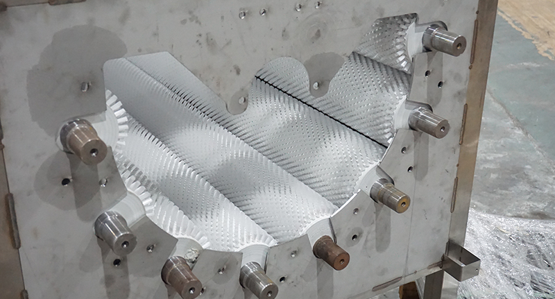 Spiral Roller Brush for Washing and Polishing Root Vegetables